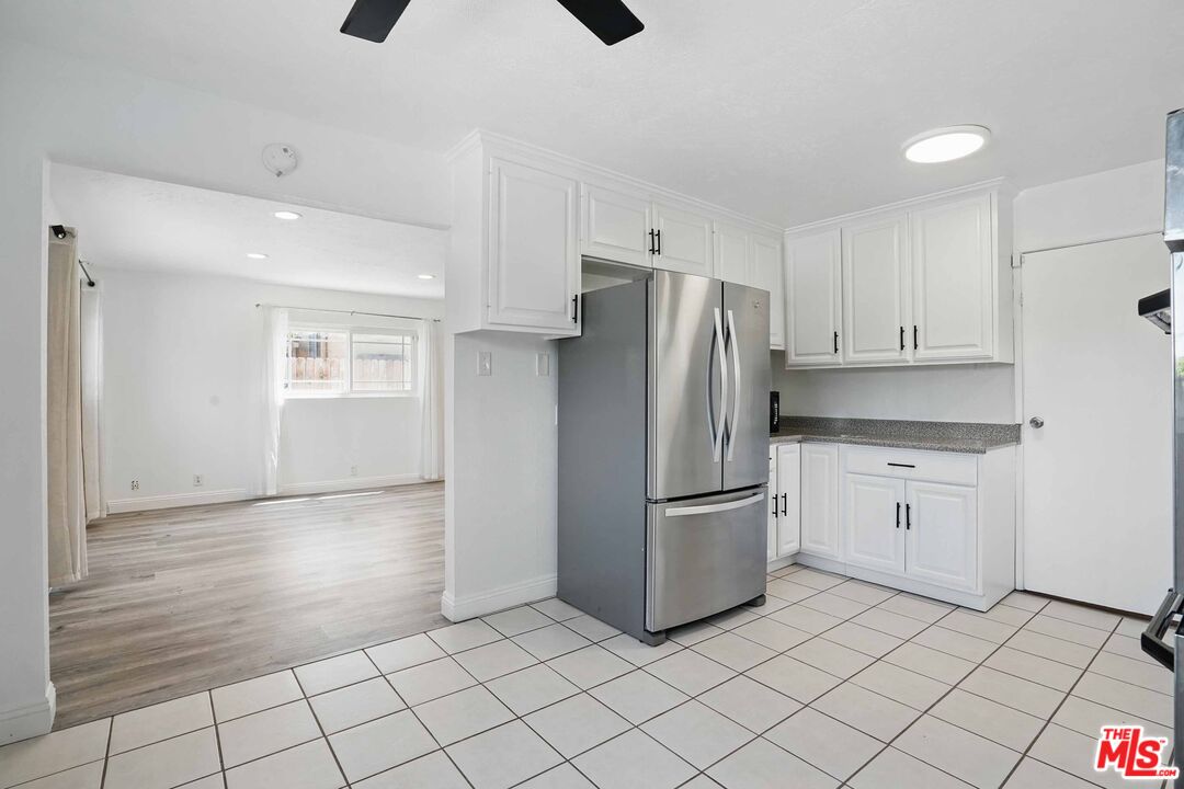 2108 Hauser Boulevard Los Angeles, CA 90016 - Photo 7 of 23