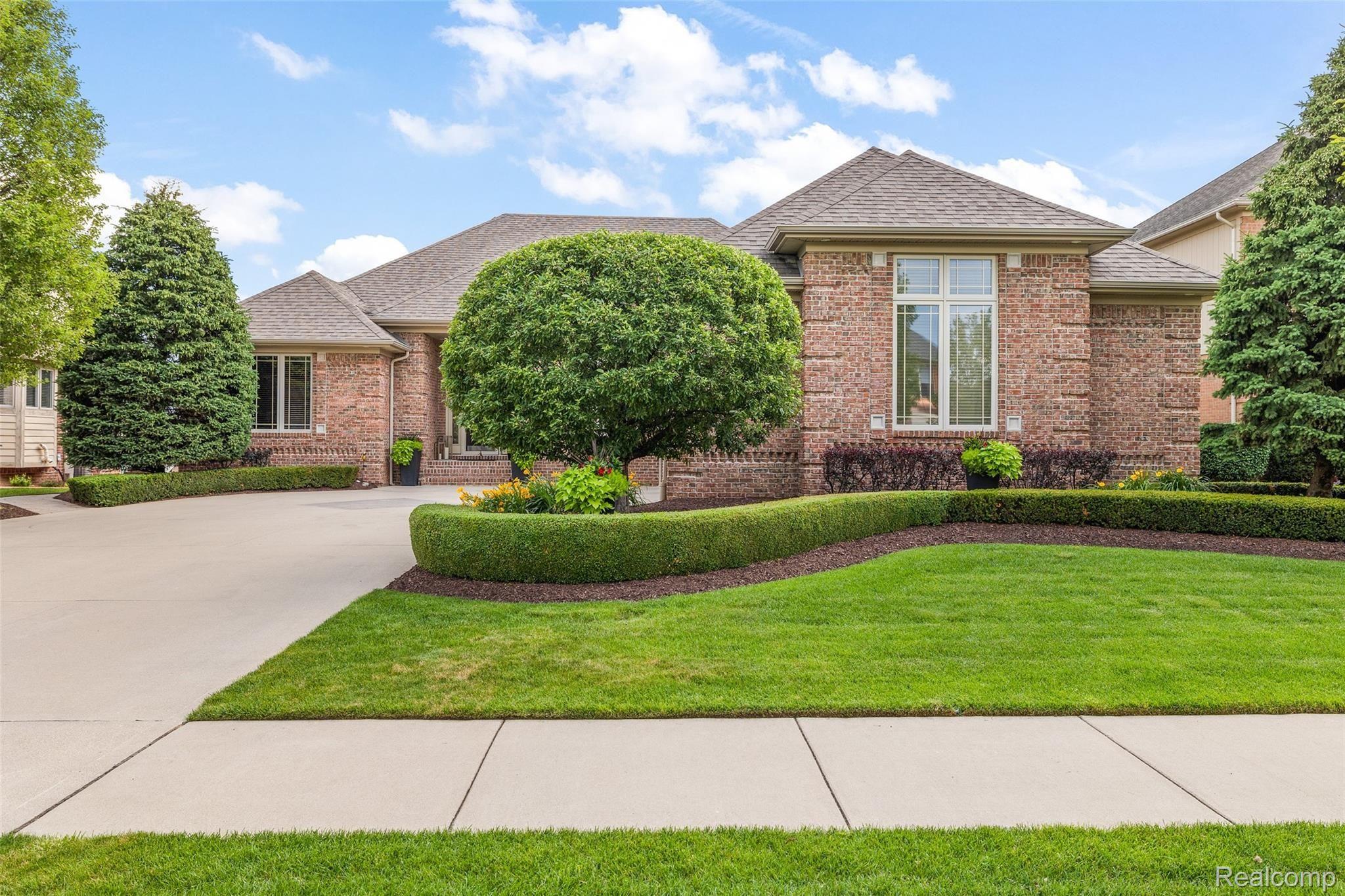 50646 Nesting Ridge Drive Macomb, MI 48044 - Photo 3 of 48 50646 Nesting Ridge-3.jpg