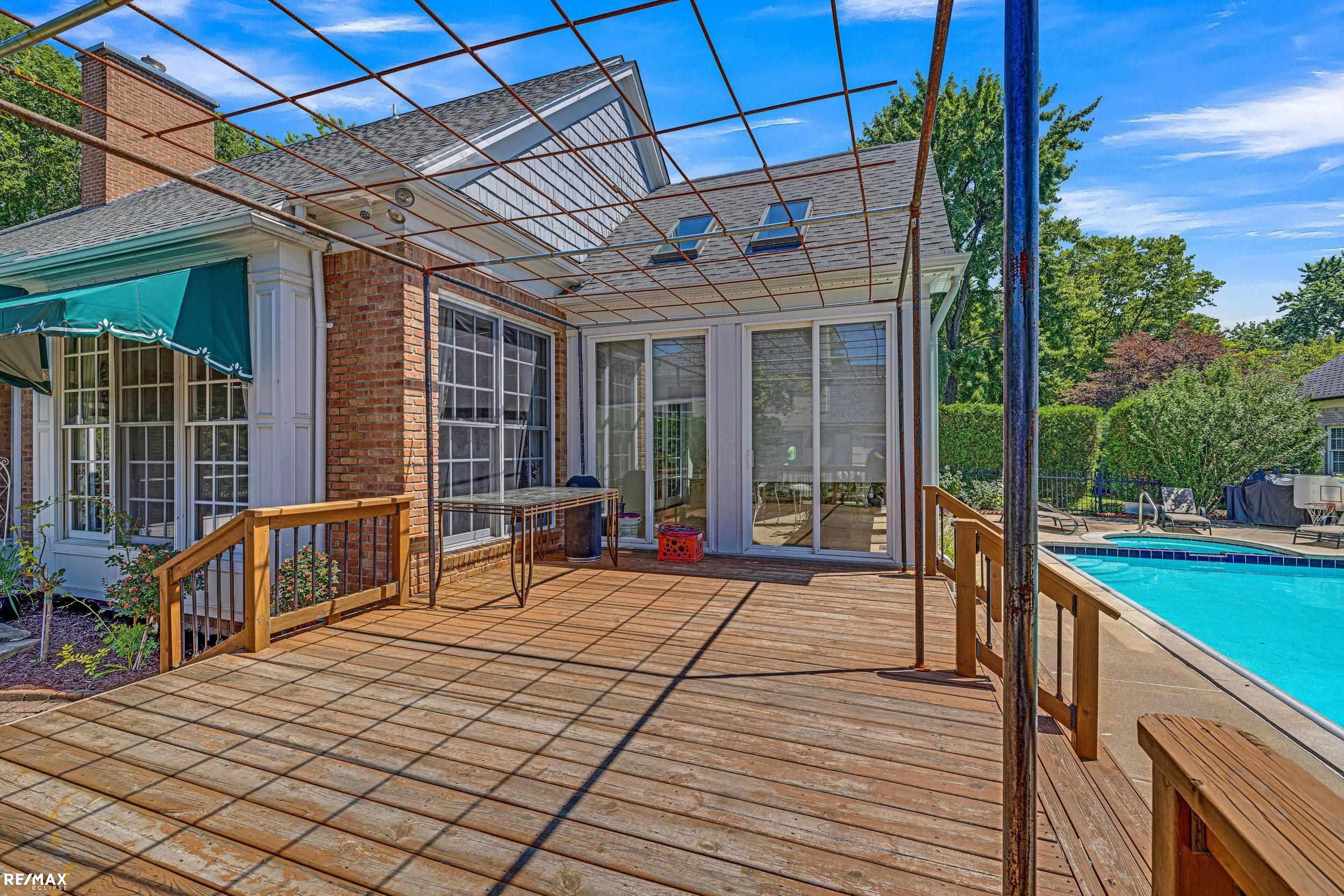 895 Bishop Road Grosse Pointe, MI 48230 - Photo 50 of 57 50147351-3124c434-815e-4d2d-adcb-281162a18d8c.JPG