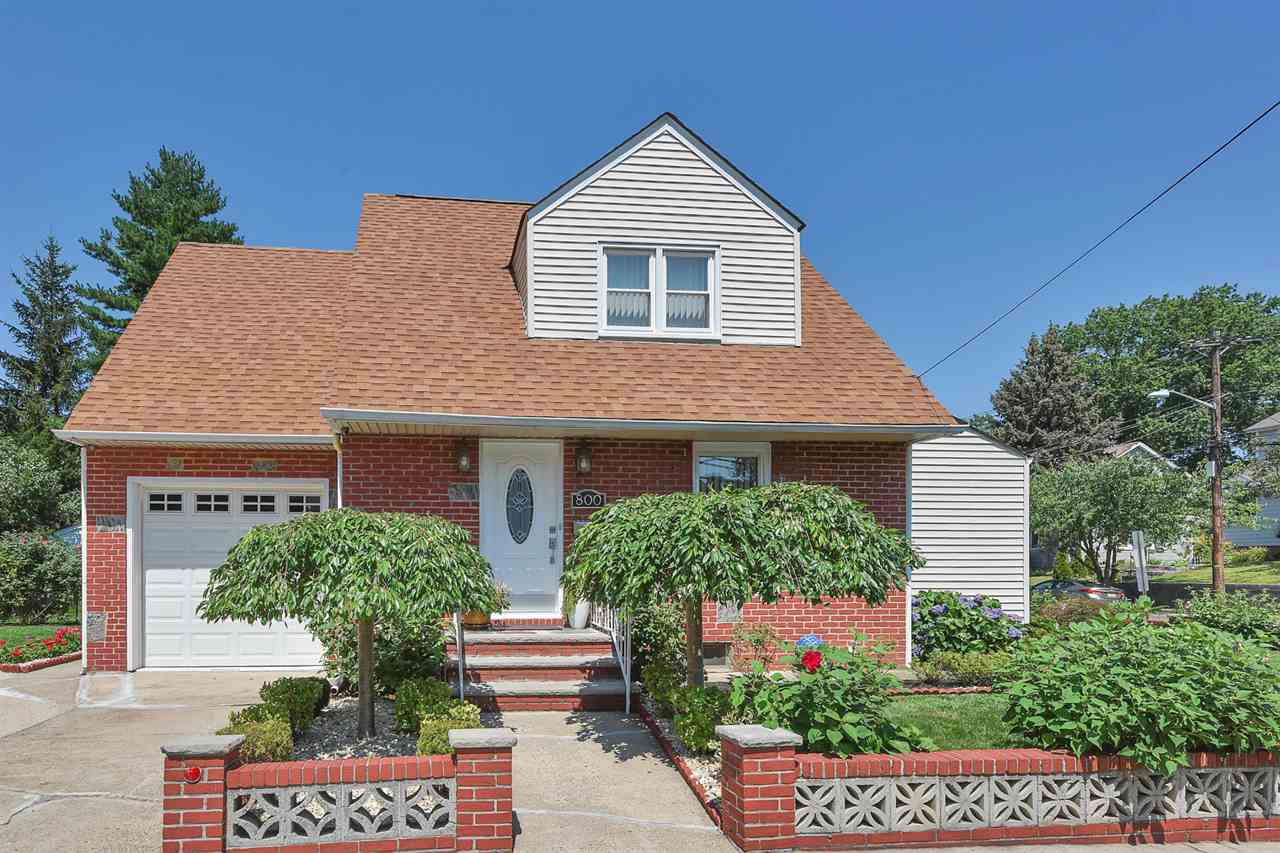 800 Elm Avenue Ridgefield, NJ 07657 - Photo 1 of 1 Gallery Image 1
