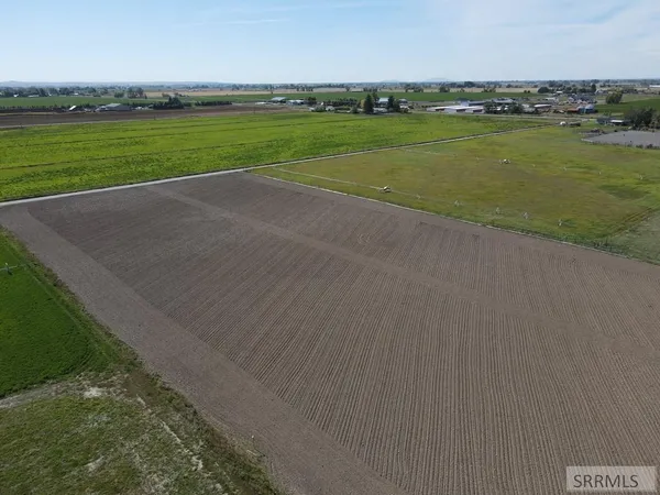 $183,000 | 2420 East 434 North, St. Anthony, ID 83445