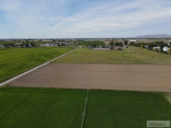 $183,000 | 2420 East 434 North, St. Anthony, ID 83445