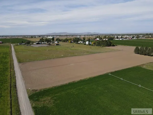 $183,000 | 2420 East 434 North, St. Anthony, ID 83445