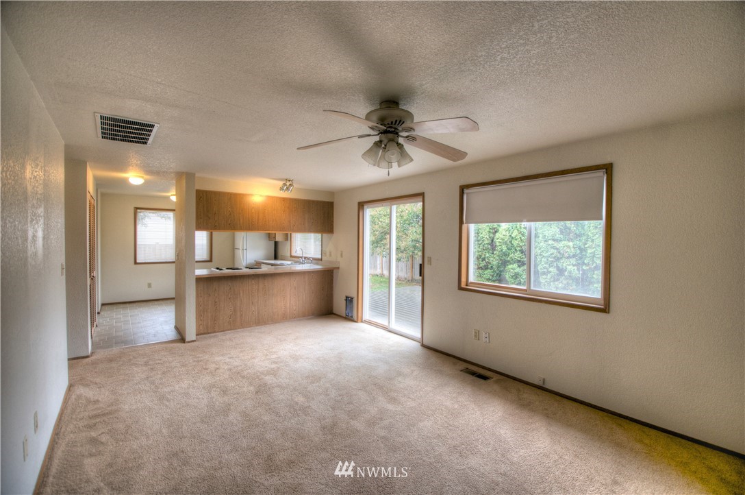 5934 Compton Loop Southeast Lacey, WA 98513 - Photo 12 of 25 Gallery Image 12