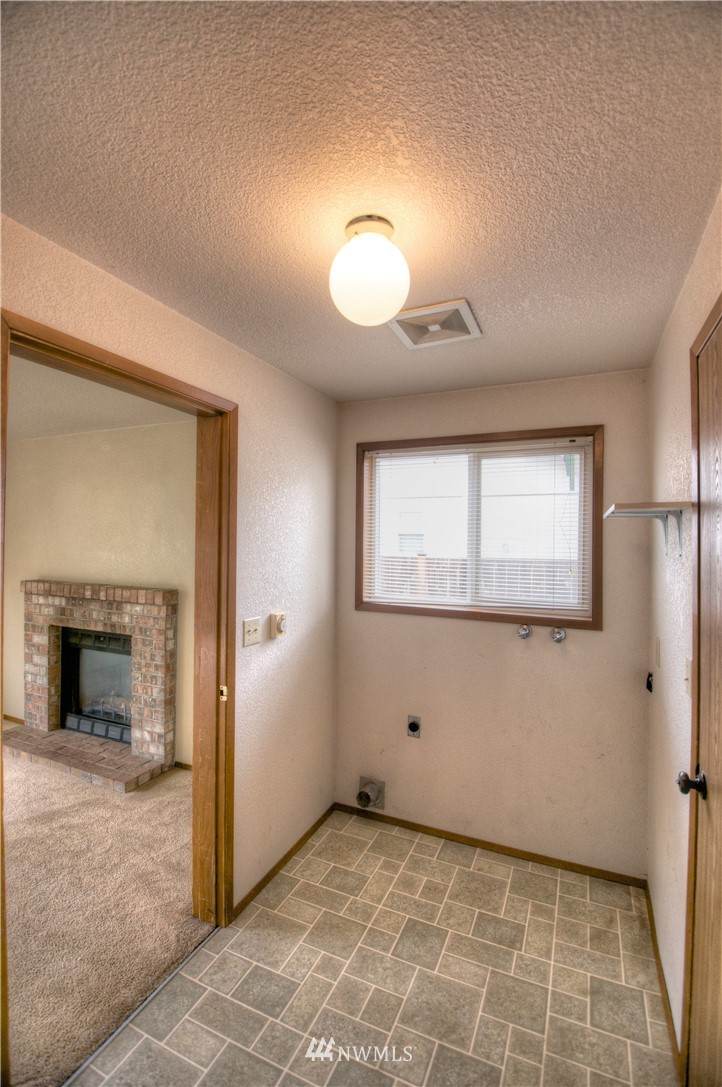 5934 Compton Loop Southeast Lacey, WA 98513 - Photo 14 of 25 Gallery Image 14