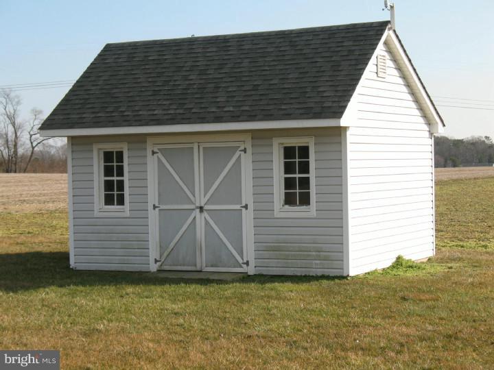 189 Pecks Corner-Cohansey Road Alloway, NJ 08302 - Photo 23 of 24 Storage Shed