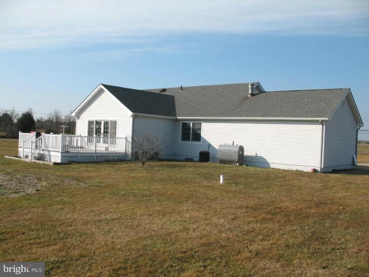 189 Pecks Corner-Cohansey Road Alloway, NJ 08302 - Photo 4 of 24 Exterior Back