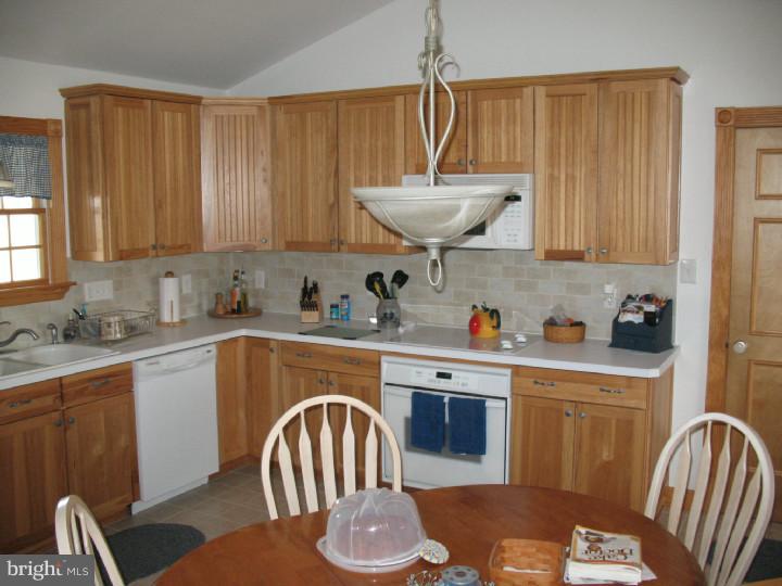 189 Pecks Corner-Cohansey Road Alloway, NJ 08302 - Photo 8 of 24 Kitchen