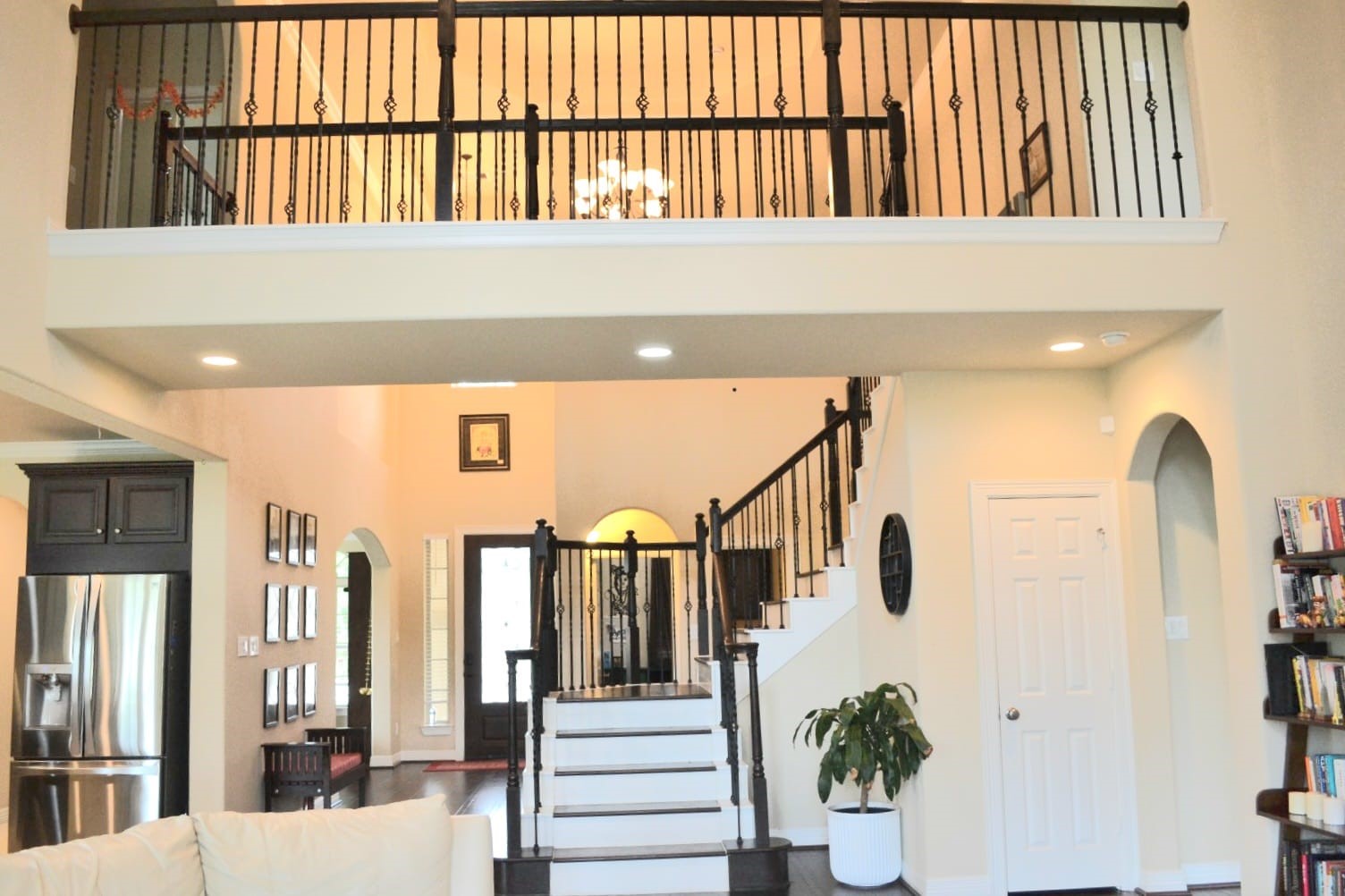 5206 Jacob Ridge Court Sugar Land, TX 77479 - Photo 24 of 42 a view of a living room and entryway
