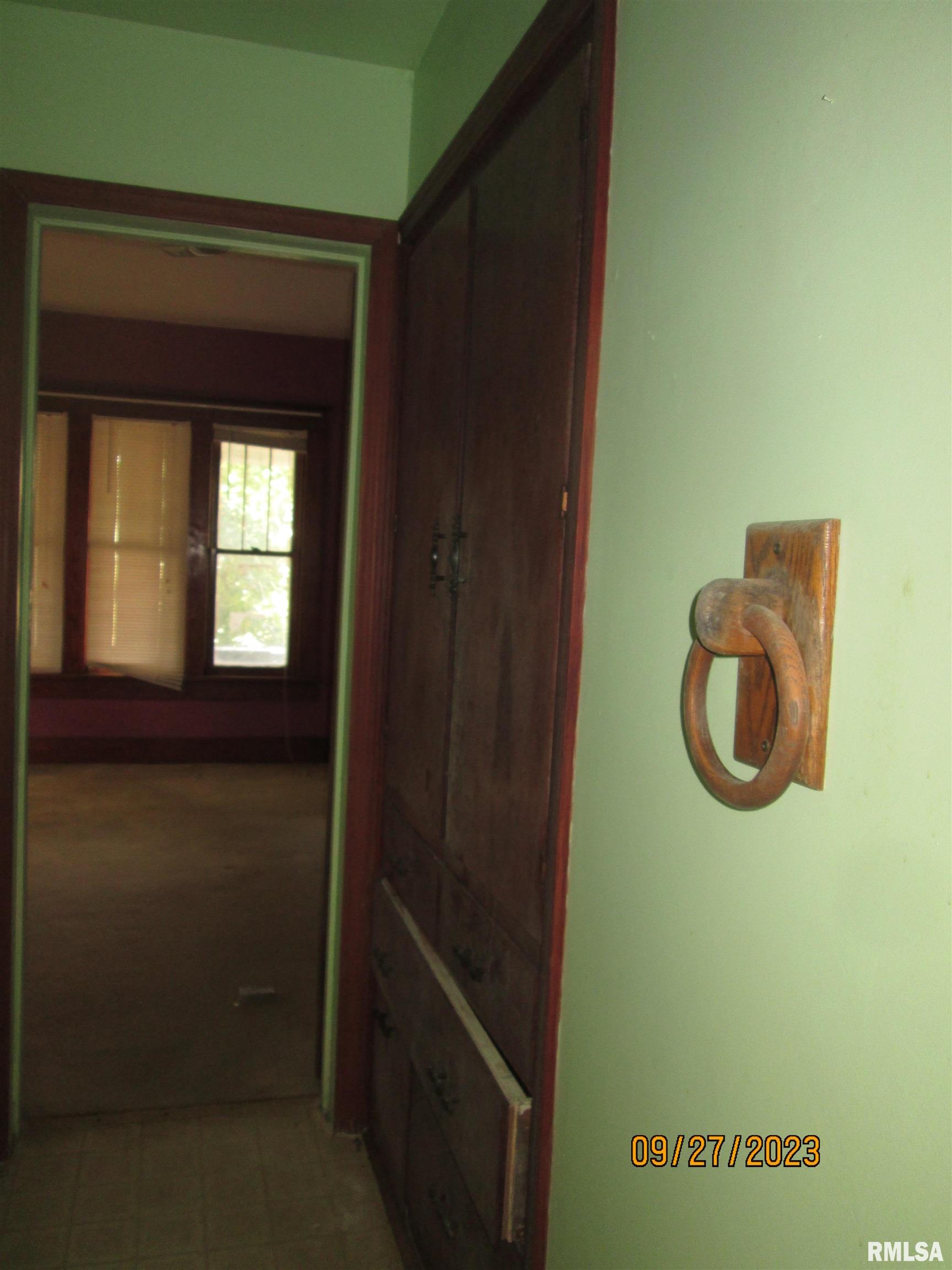 811 2nd Street Gillespie, IL 62033 - Photo 11 of 17