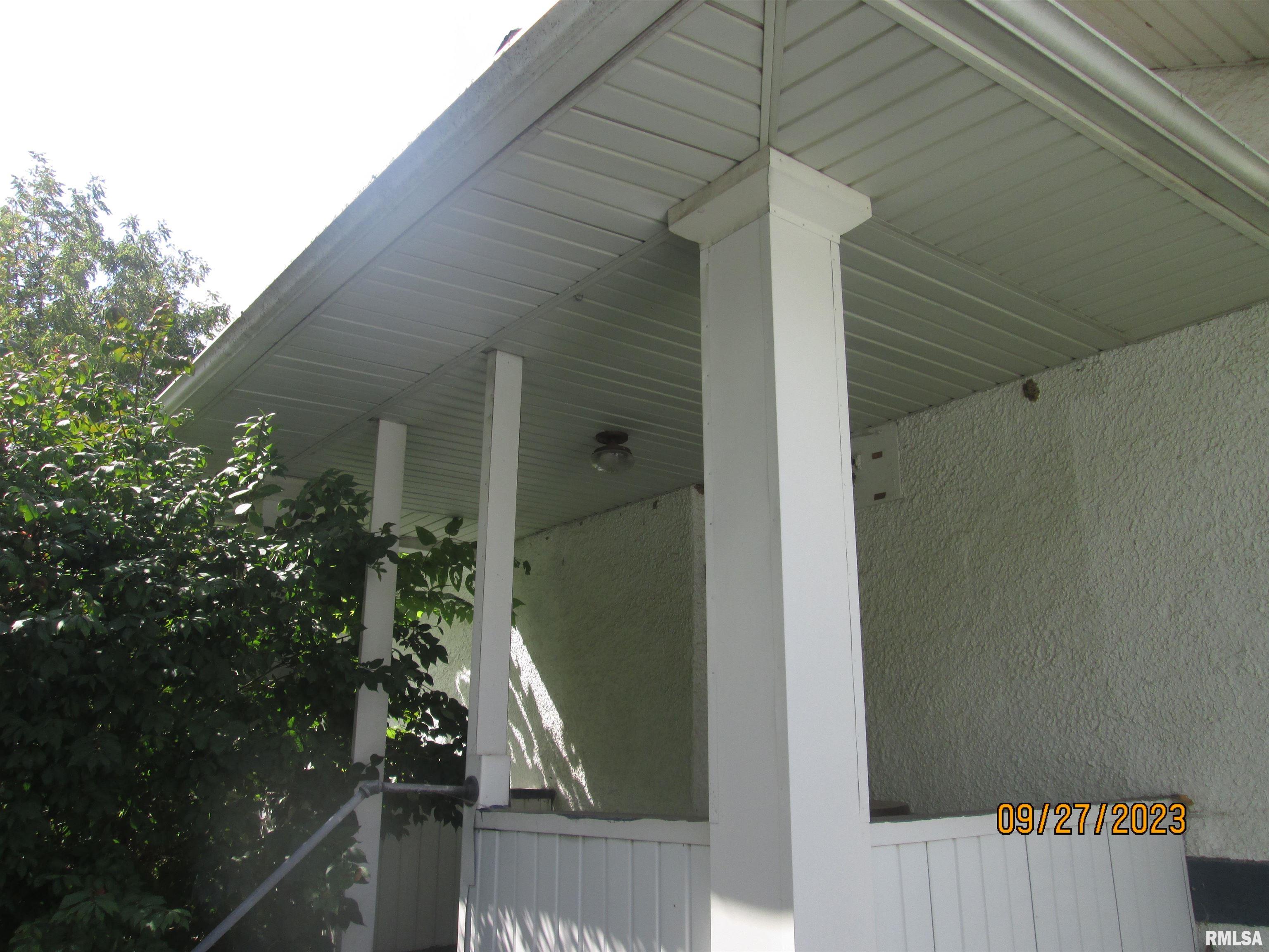 811 2nd Street Gillespie, IL 62033 - Photo 15 of 17