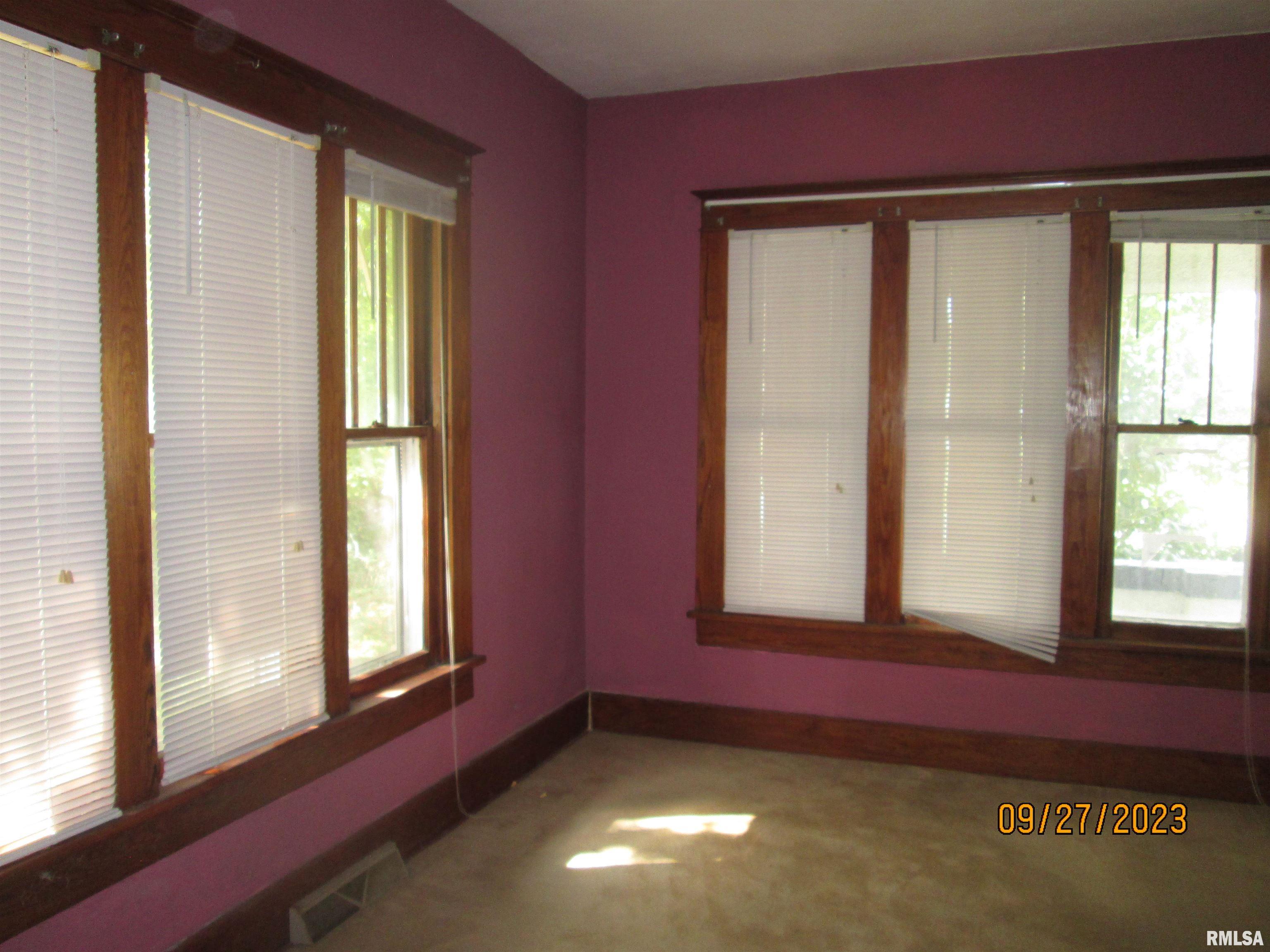 811 2nd Street Gillespie, IL 62033 - Photo 7 of 17