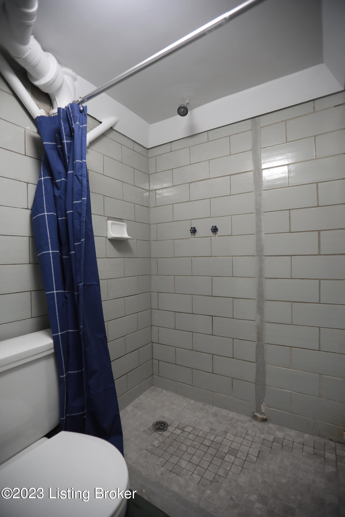 429 Fairlawn Road Louisville, KY 40207 - Photo 47 of 55 429_Fairlawn_47
