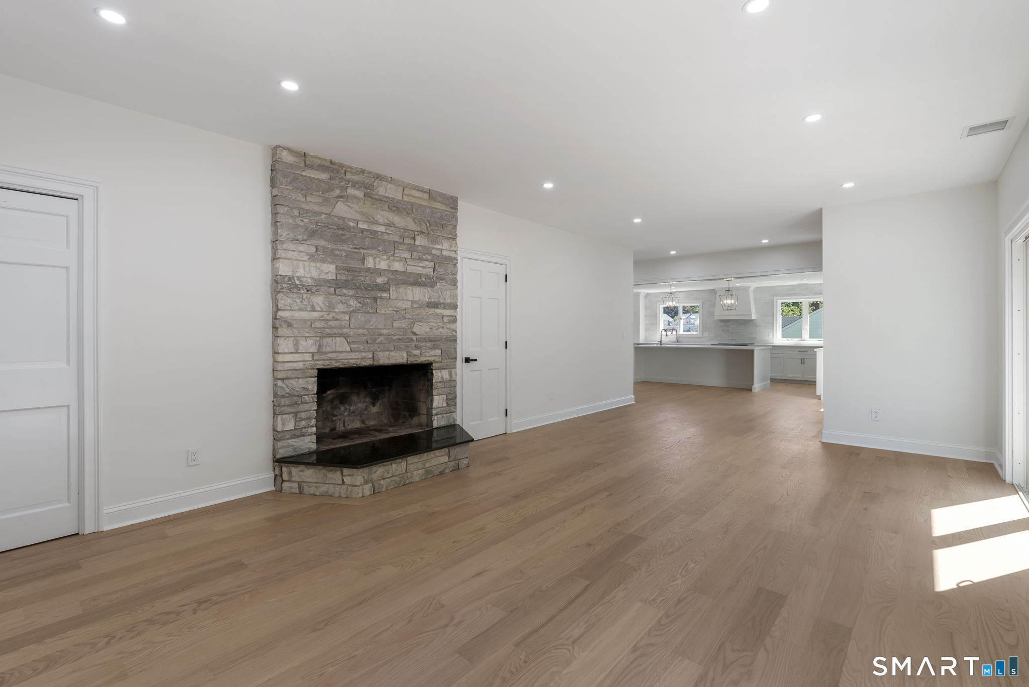 61 Flagg Road West Hartford, CT 06117 - Photo 22 of 39 Family room