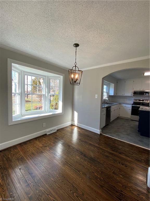 748 Stokesburg Road Walnut Cove, NC 27052 - Photo 4 of 14 Gallery Image 4
