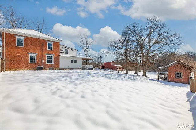 $235,000 | 812 East Warren Street, Bunker Hill, IL 62014