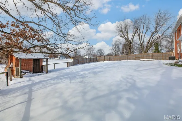 $235,000 | 812 East Warren Street, Bunker Hill, IL 62014