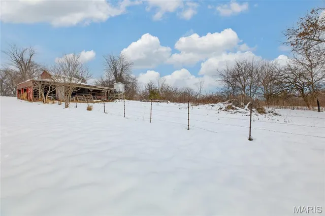 $235,000 | 812 East Warren Street, Bunker Hill, IL 62014