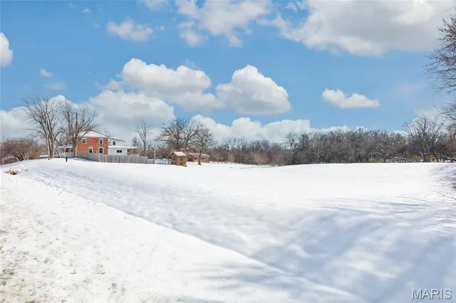 $235,000 | 812 East Warren Street, Bunker Hill, IL 62014