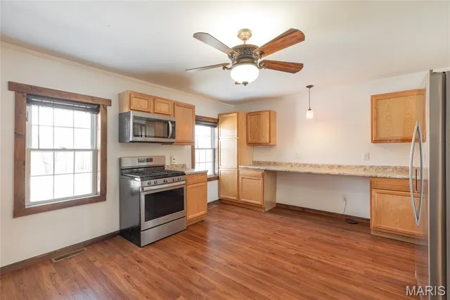 $235,000 | 812 East Warren Street, Bunker Hill, IL 62014