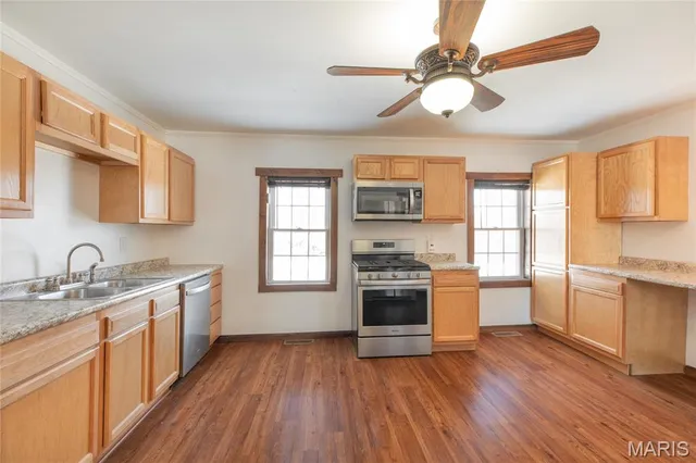 $235,000 | 812 East Warren Street, Bunker Hill, IL 62014