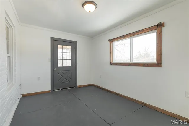 $235,000 | 812 East Warren Street, Bunker Hill, IL 62014