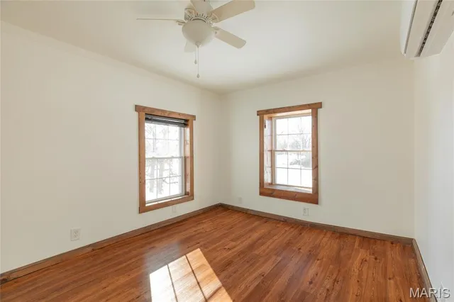 $235,000 | 812 East Warren Street, Bunker Hill, IL 62014