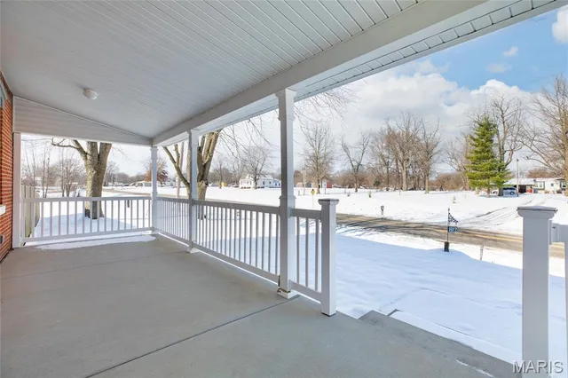 $235,000 | 812 East Warren Street, Bunker Hill, IL 62014