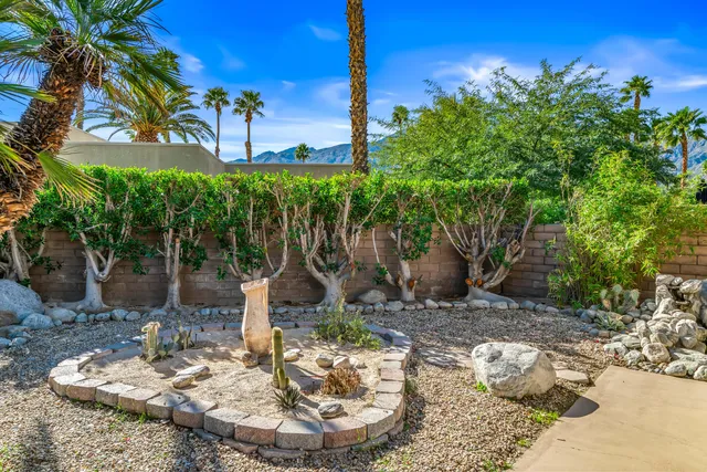 $299,000 | 1391 Sunflower Circle South, Palm Springs, CA 92262