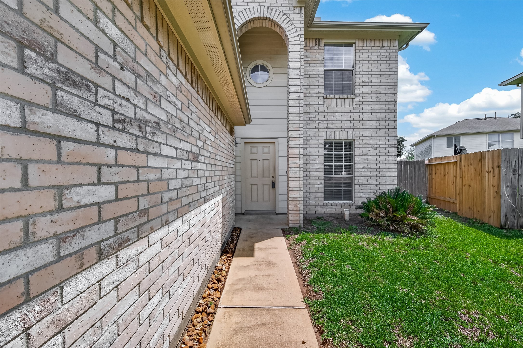1838 Strongs Court Katy, TX 77449 - Photo 3 of 32
