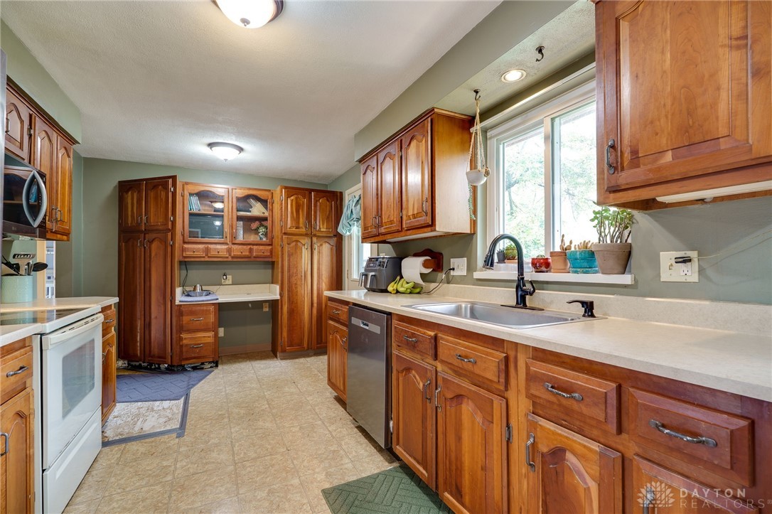 1118 Gardner Road Kettering, OH 45429 - Photo 17 of 55 Gallery Image 17
