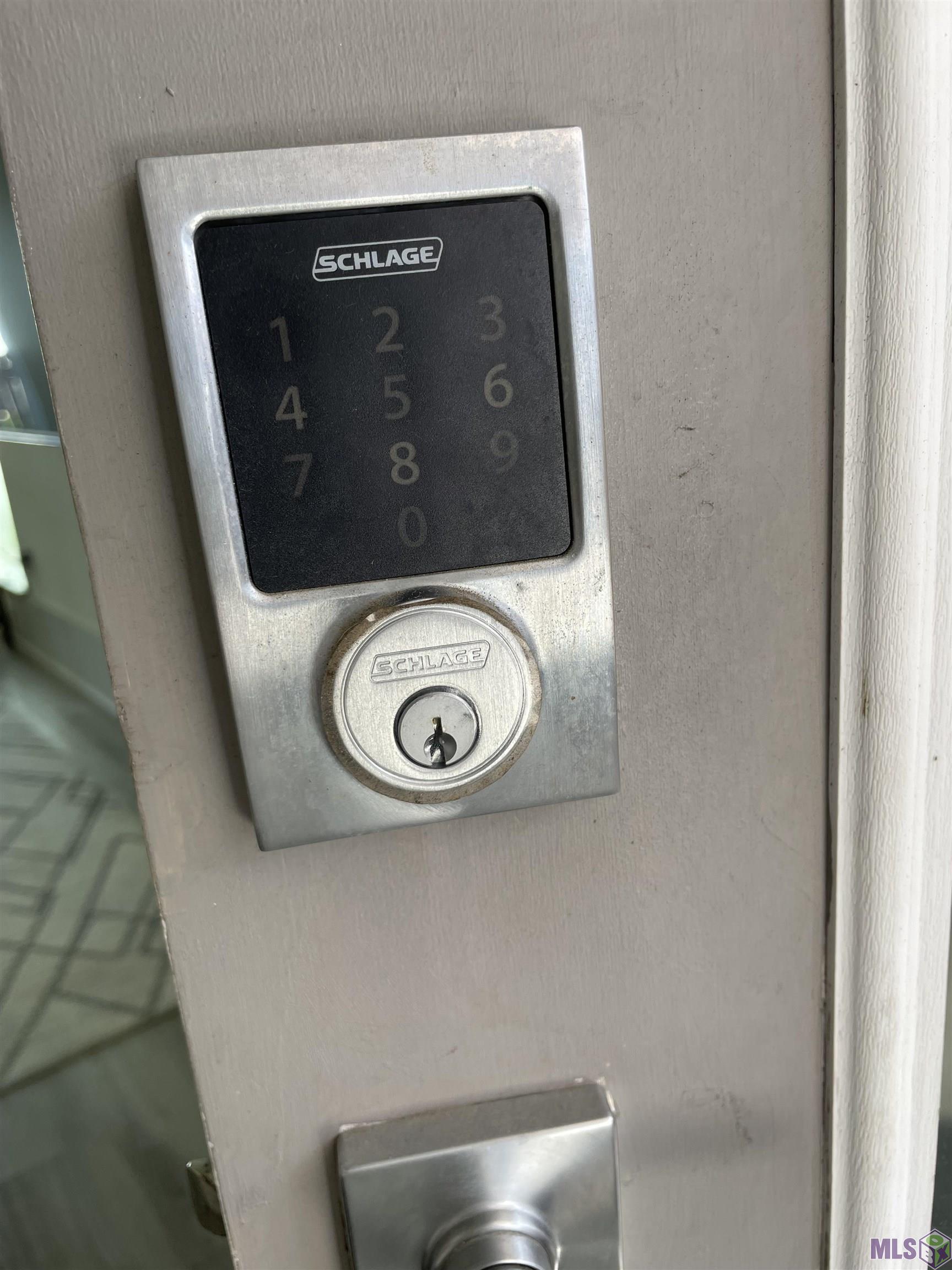 2005 Red Stick Drive Baton Rouge, LA 70815 - Photo 25 of 30 Keyless Doorlock is Remote Enabled.