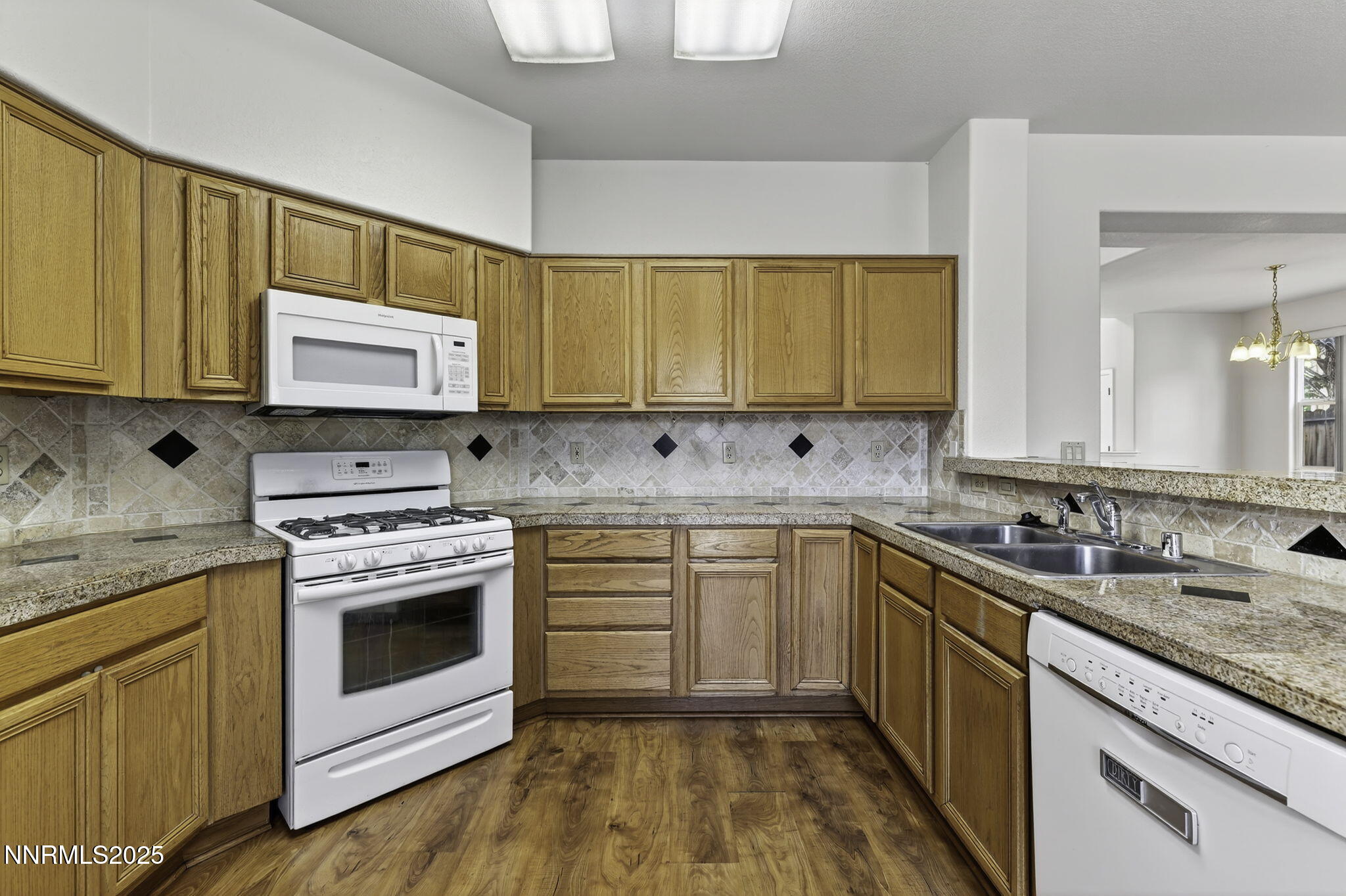 3181 Sky Country Drive Reno, NV 89503 - Photo 14 of 41 22-web-or-mls-3181 Sky Country-20