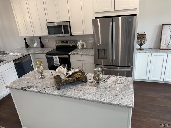 $582,500 | 2025 Highway 31, Unit 207, Sullivan, NY 13032