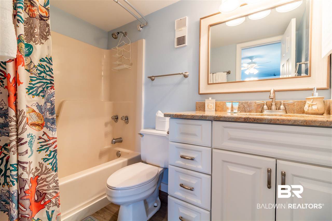 497 Plantation Road, Unit 1331 Gulf Shores, AL 36542 - Photo 16 of 35 Master Bath