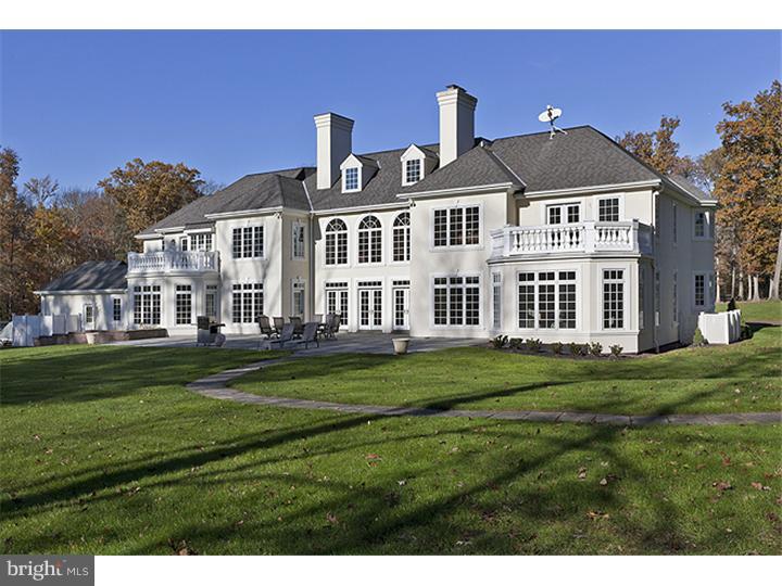 72 Bayberry Road Princeton, NJ 08540 - Photo 2 of 25 Exterior Back