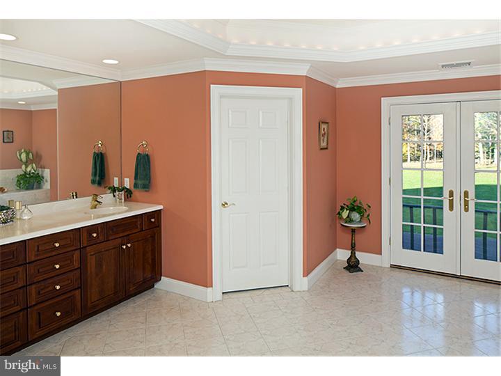 72 Bayberry Road Princeton, NJ 08540 - Photo 19 of 25 Bedroom - Main