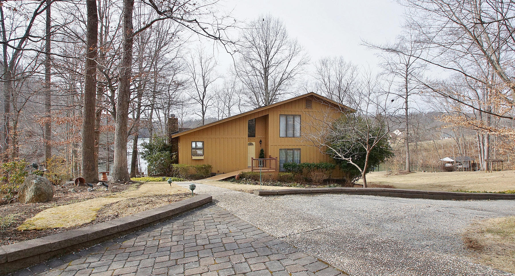 4663 Goodview Road Goodview, VA 24095 - Photo 4 of 88 DSC01093