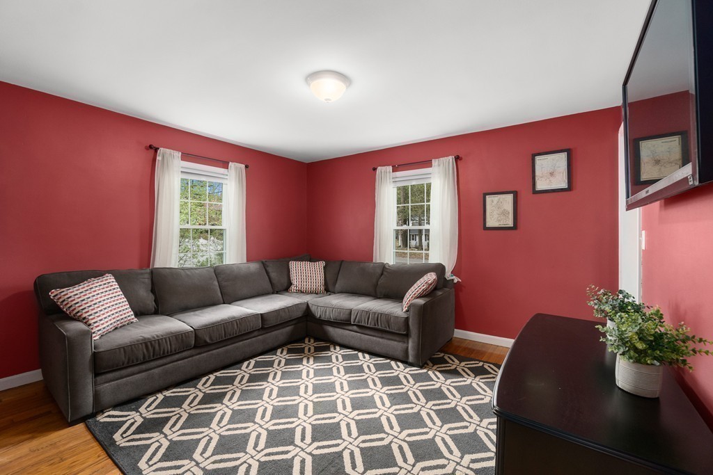 193 New Boston Road Sturbridge, MA 01566 - Photo 9 of 30