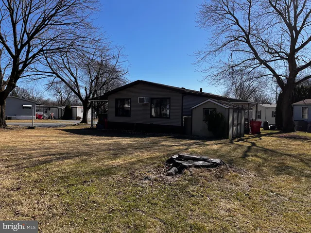 a house view with a outdoor space