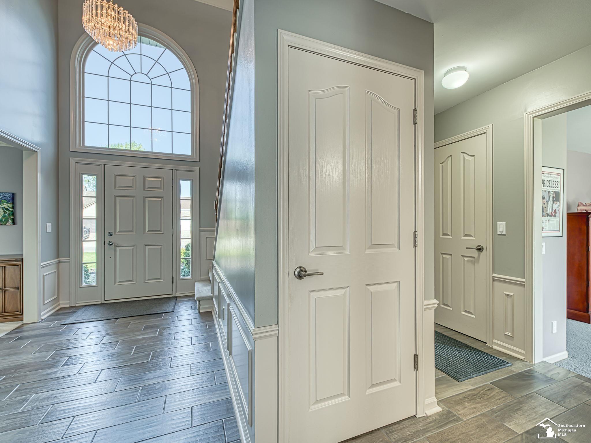 839 Kings Park Road Monroe, MI 48161 - Photo 5 of 62