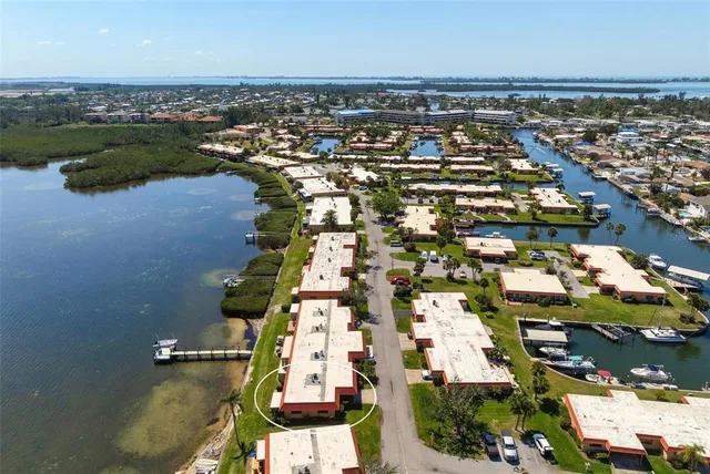 $550,000 | 3859 Catalina Drive, Bradenton, FL 34210