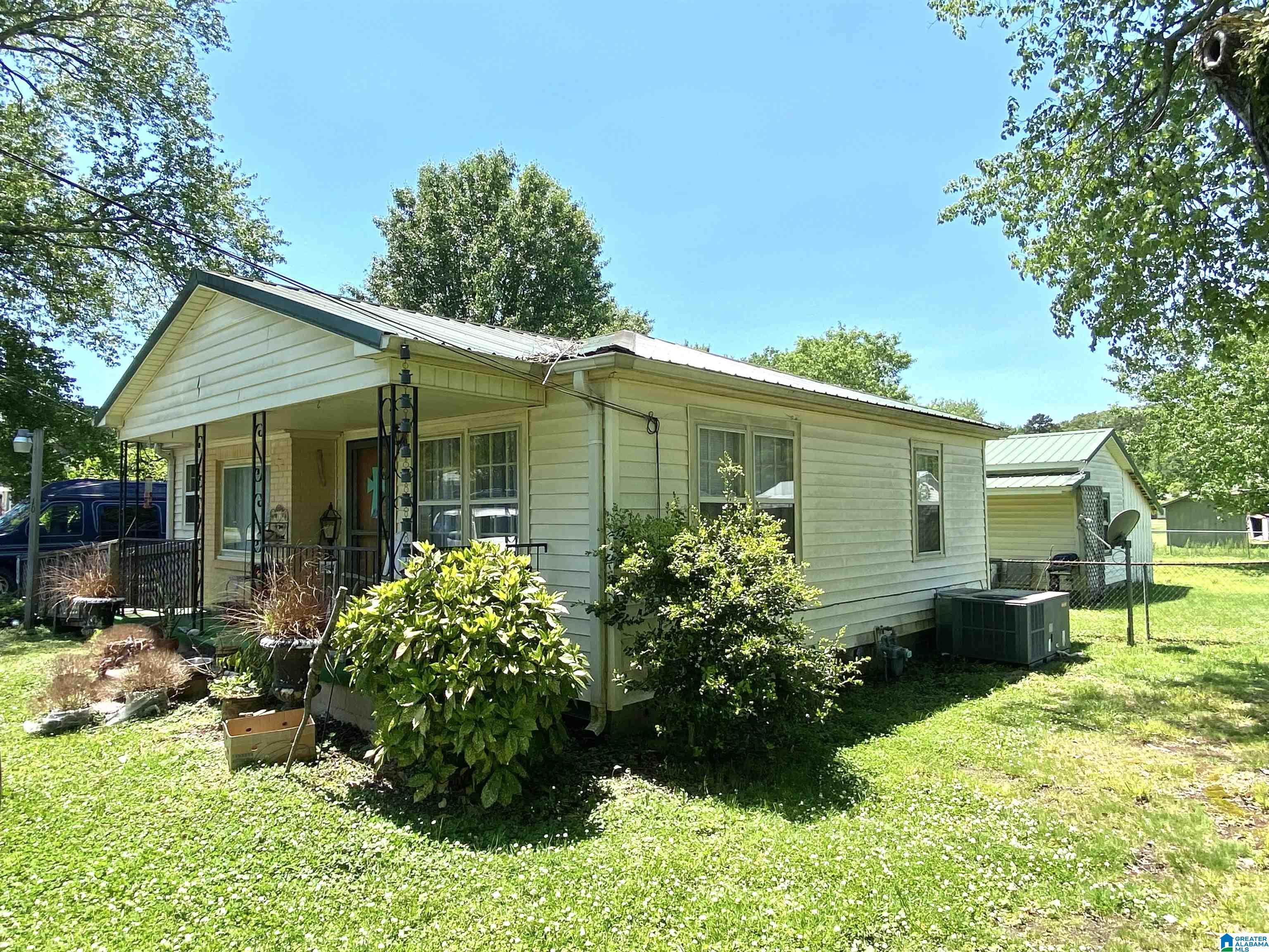 1008 Springville Boulevard Oneonta, AL 35121 - Photo 2 of 13