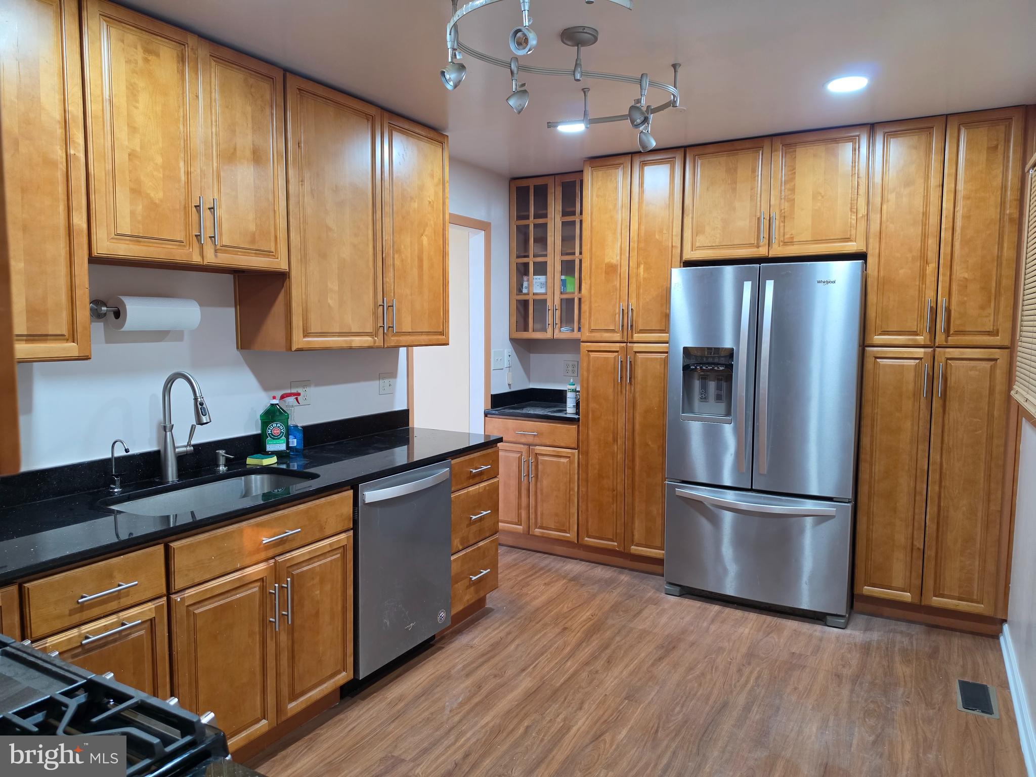 3992 Cooks Lane Ellicott City, MD 21043 - Photo 11 of 27