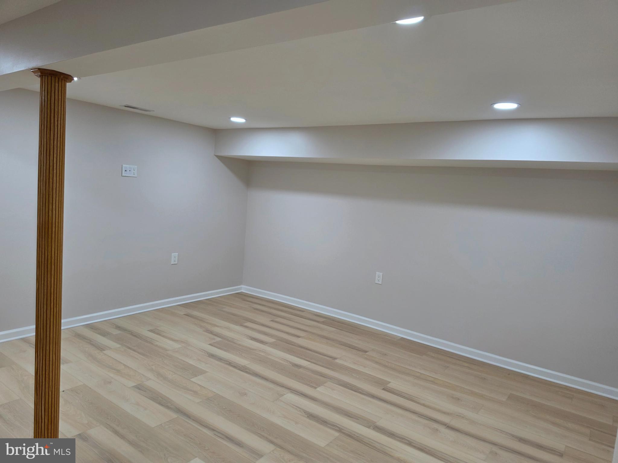 3992 Cooks Lane Ellicott City, MD 21043 - Photo 5 of 27