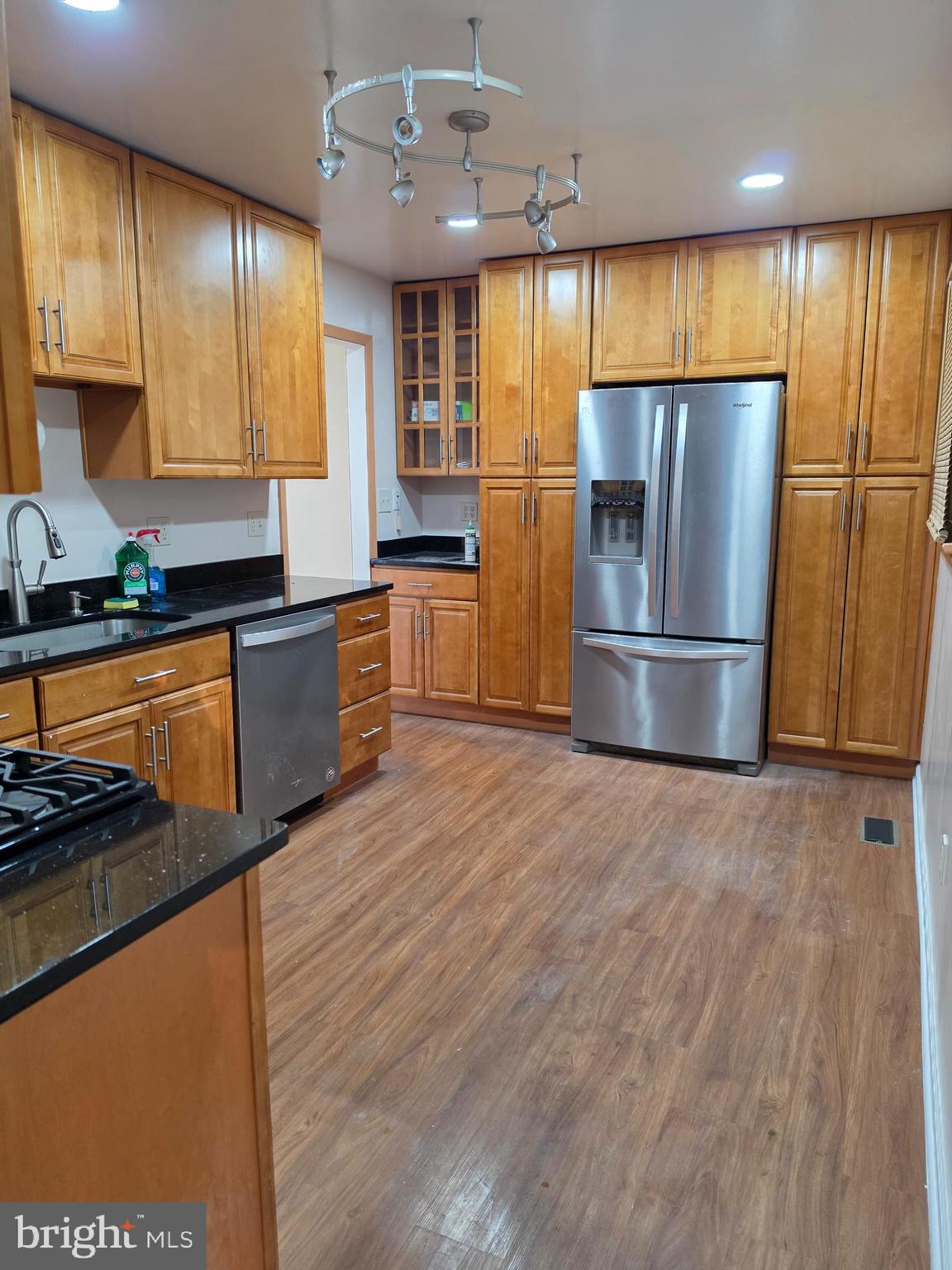 3992 Cooks Lane Ellicott City, MD 21043 - Photo 8 of 27