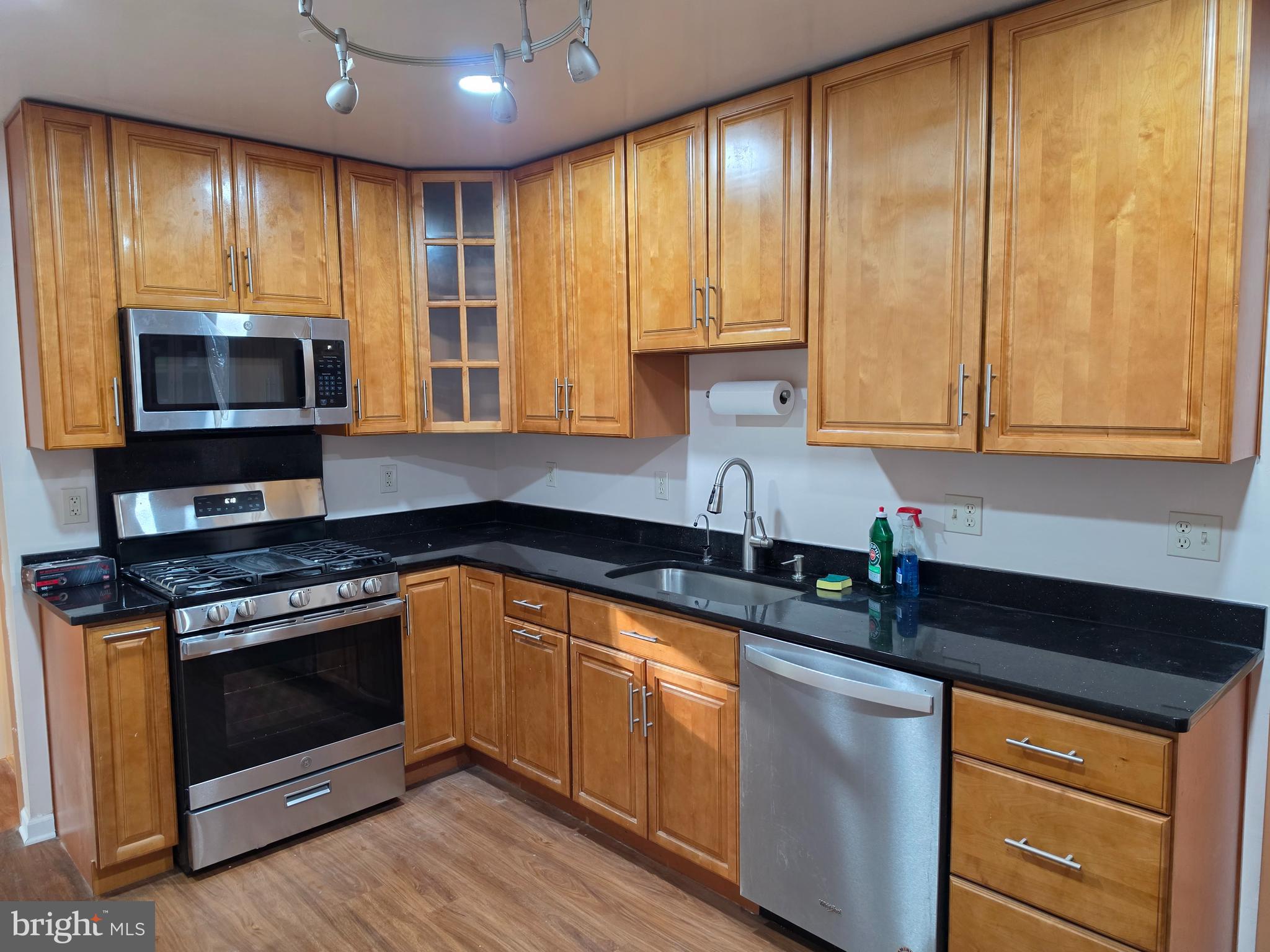 3992 Cooks Lane Ellicott City, MD 21043 - Photo 10 of 27