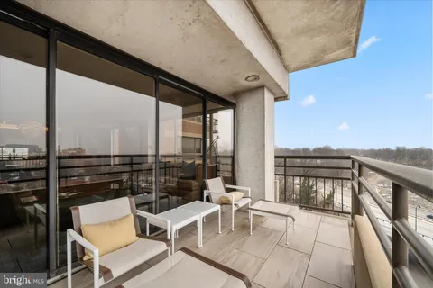 $619,900 | 1100 Lovering Avenue, Unit 802, Wilmington, DE 19806