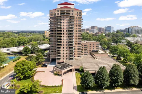 $619,900 | 1100 Lovering Avenue, Unit 802, Wilmington, DE 19806