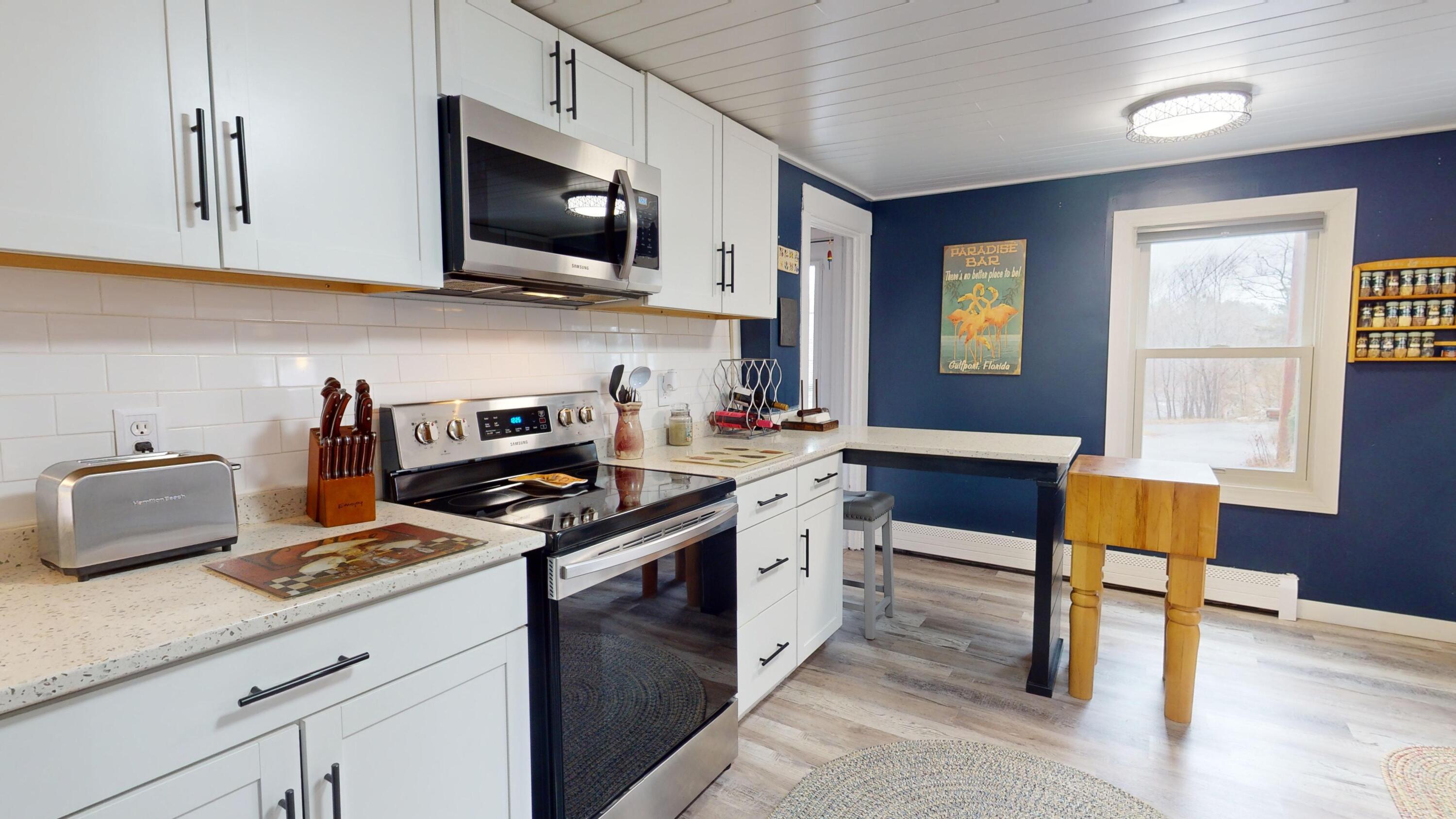 8 Rock Street Bangor, ME 04401 - Photo 6 of 40 6
